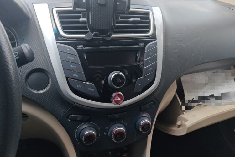 Used JAC Group J6 A30 2013 1.5L Manual Luxury Model China IV Standard Audio And AC Panel