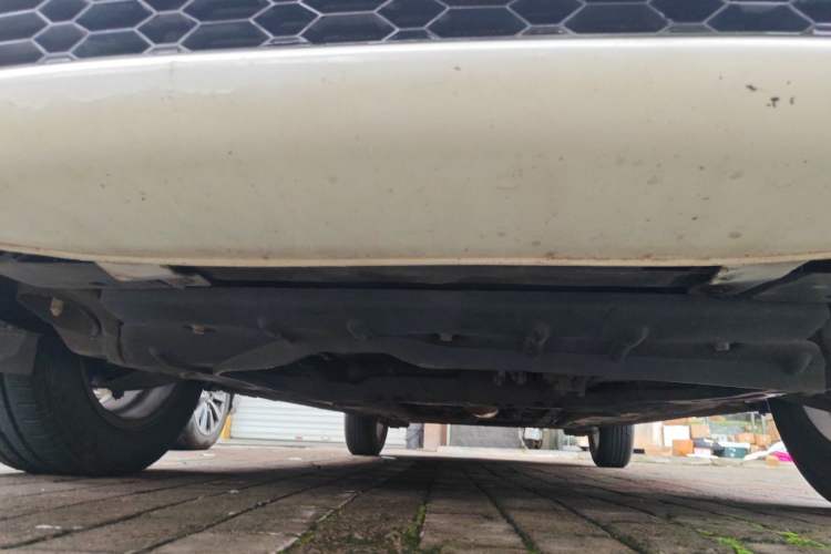 Used JAC Group J6 A30 2013 1.5L CVT Luxury Model China IV Standard Chassis Front