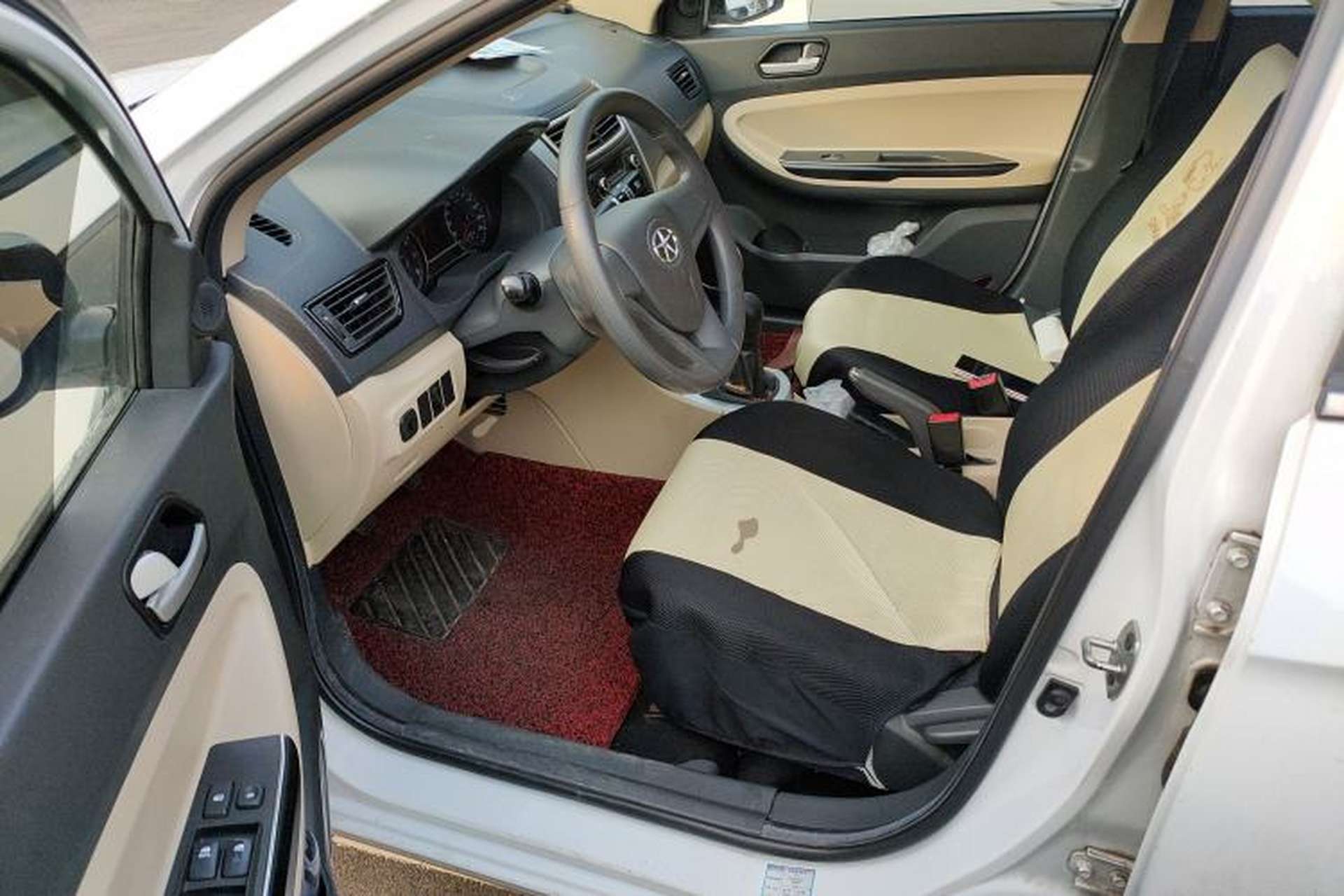 Used JAC Group J6 A30 2013 1.5L Manual Comfort Model China IV Standard Driver Seat