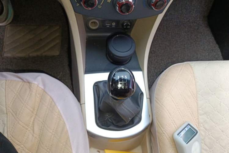 Used JAC Group J6 A30 2013 1.5L Manual Comfort Model China IV Standard Gear Lever