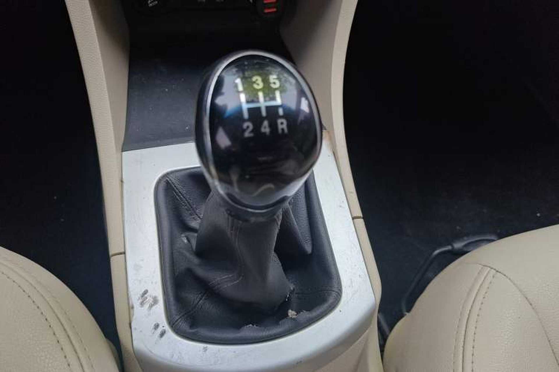 Used JAC Group J6 A30 2013 1.5L Manual Luxury Model China IV Standard Gear Lever