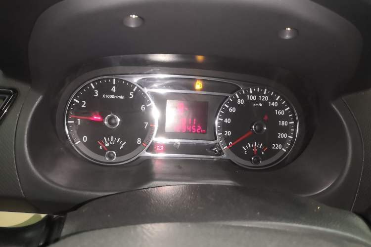 Used JAC Group J6 A30 2013 1.5L Manual Luxury Model China IV Standard Instrument Cluster