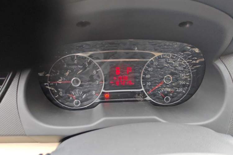 Used JAC Group J6 A30 2013 1.5L CVT Luxury Model China IV Standard Instrument Cluster