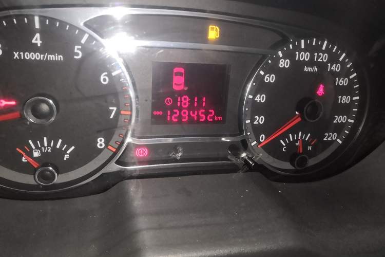 Used JAC Group J6 A30 2013 1.5L Manual Luxury Model China IV Standard Odometer Close Up