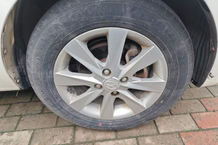 Used JAC Group J6 A30 2013 1.5L CVT Luxury Model China IV Standard Right Front Wheel Hub