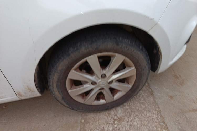 Used JAC Group J6 A30 2013 1.5L Manual Comfort Model China IV Standard Right Front Wheel Hub