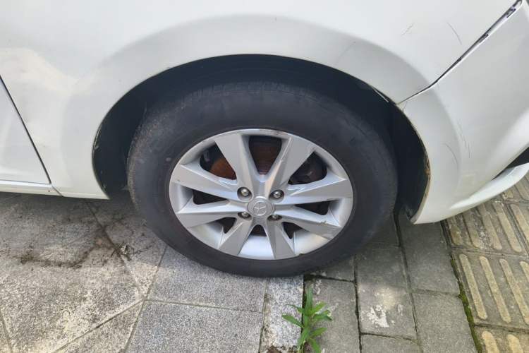 Used JAC Group J6 A30 2013 1.5L Manual Comfort Model China IV Standard Right Front Wheel Hub