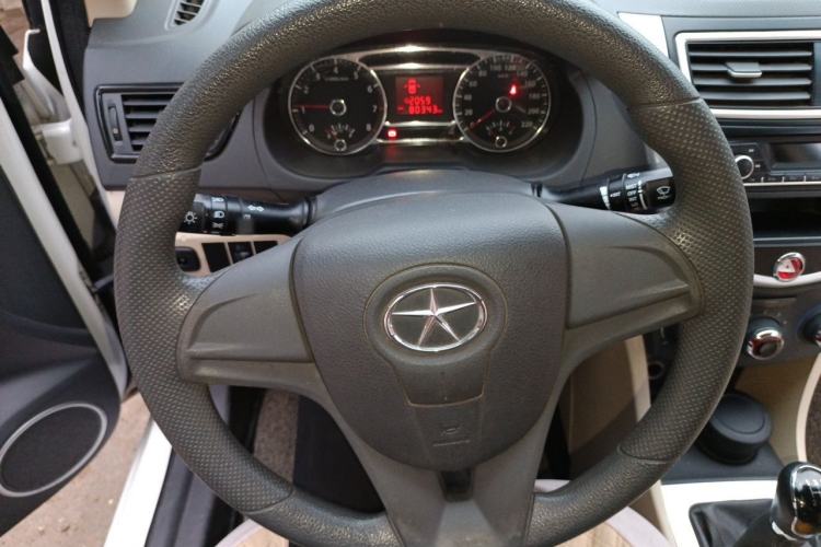 Used JAC Group J6 A30 2013 1.5L Manual Comfort Model China IV Standard Steering Wheel