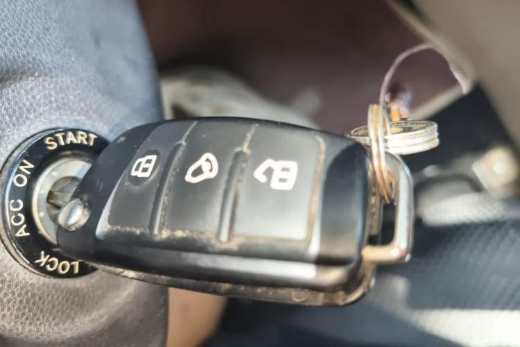 Used JAC Group J6 A30 2013 1.5L Manual Comfort Model China IV Standard Vehicle Key