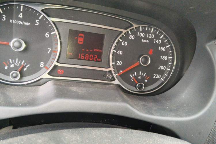Used JAC Group J6 A30 2016 1.5L Manual Comfort Version China V Standard Odometer Close Up