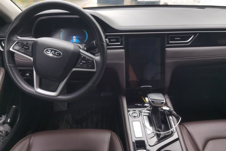 Used JAC Group J7 2020 1.5T CVT Superior Trim Center Console