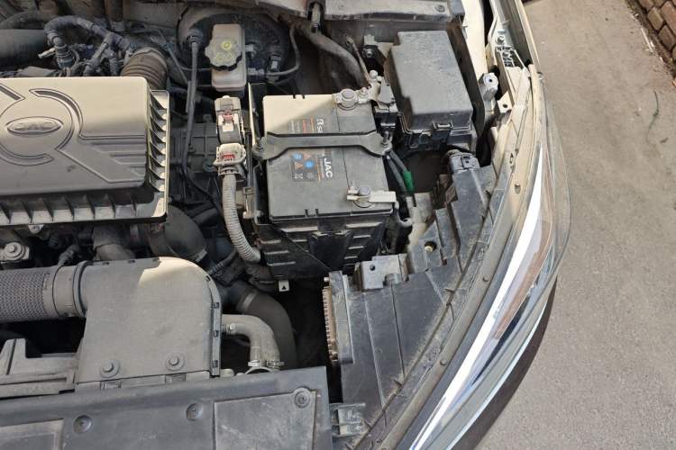Used JAC Group J7 2020 1.5T CVT Elite Model Engine Bay Left