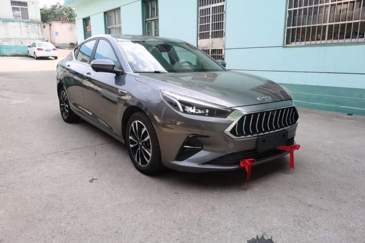 Used JAC Group J7 2020 1.5T CVT Dream Edition Front Right 45 Deg