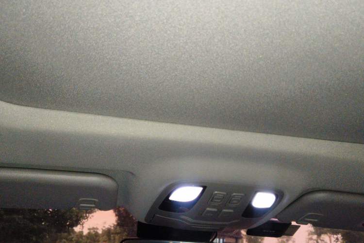 Used JAC Group J7 2020 1.5T CVT Dream Edition Headliner