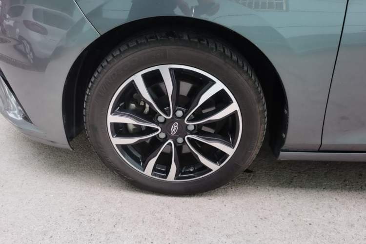 Used JAC Group J7 2020 1.5T CVT Dream Edition Left Front Wheel Hub