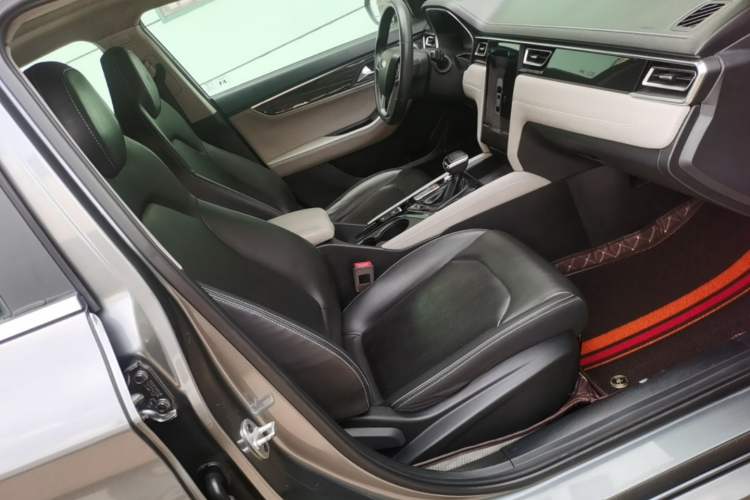 Used JAC Group J7 2020 1.5T CVT Dream Edition Right Front Seat