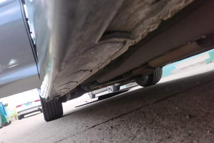 Used JAC Group J7 2020 1.5T CVT Dream Edition Right Side Sill