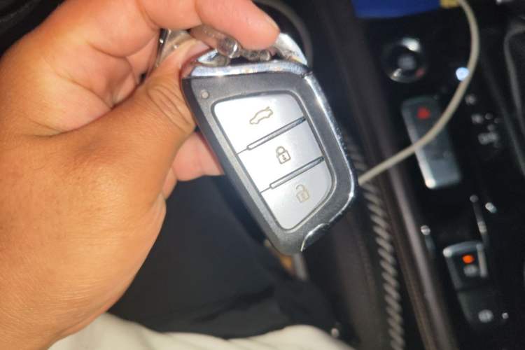 Used JAC Group J7 2020 1.5T CVT Superior Trim Vehicle Key