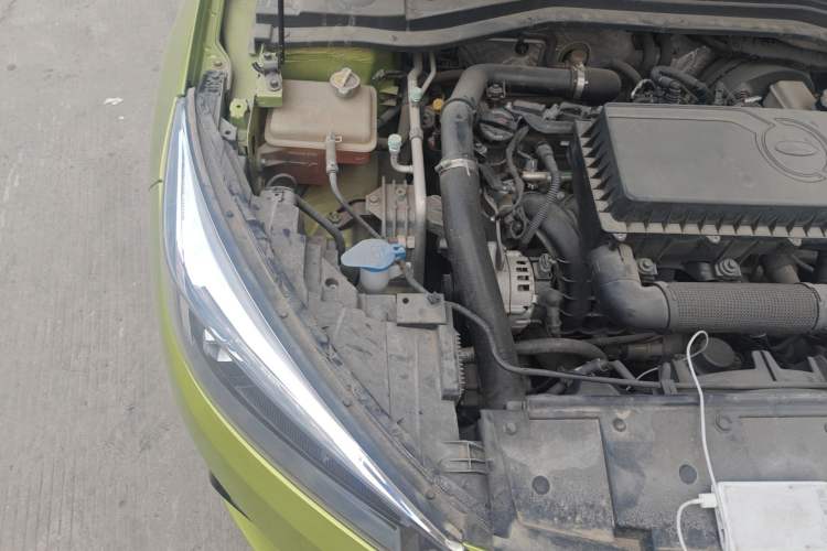 Used JAC Group J7 2020 1.5T CVT Superior Trim Engine Bay Right