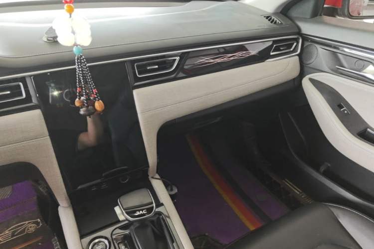 Used JAC Group J7 2020 1.5T CVT Dream Edition Audio And AC Panel