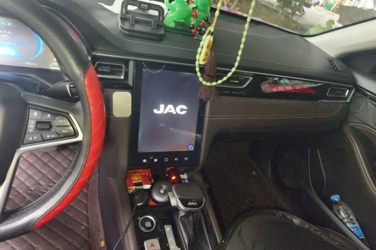 Used JAC Group J7 2020 1.5T CVT Superior Trim Audio And AC Panel