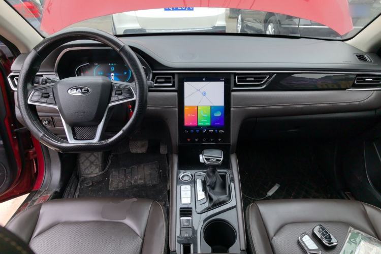 Used JAC Group J7 2020 1.5T CVT Superior Trim Center Console