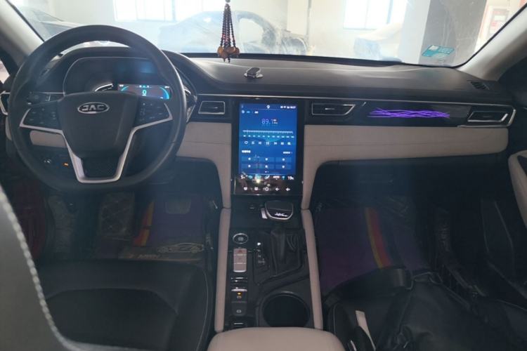 Used JAC Group J7 2020 1.5T CVT Dream Edition Center Console