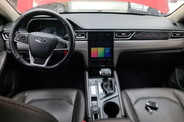 Used JAC Group J7 2020 1.5T CVT Superior Trim Center Console