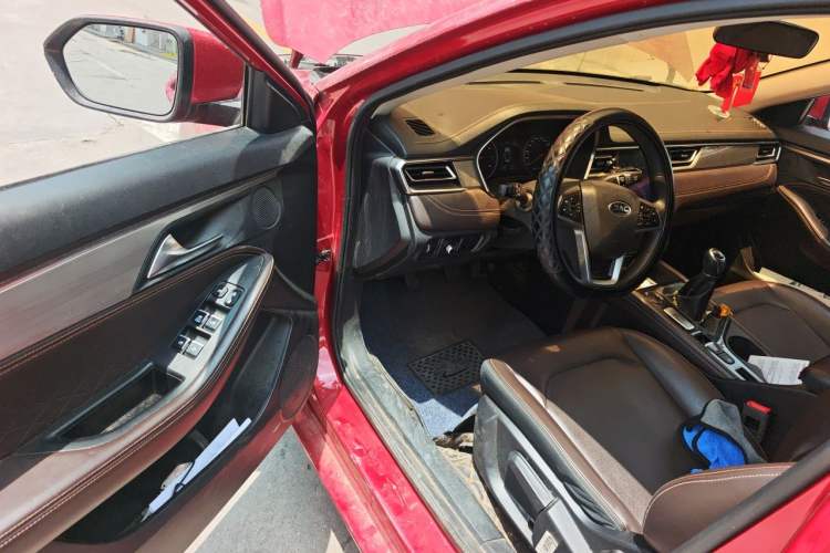 Used JAC Group J7 2020 1.5T Manual Elite Edition Driver Seat