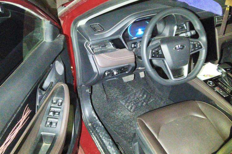 Used JAC Group J7 2020 1.5T CVT Beyond+ Trim Driver Seat