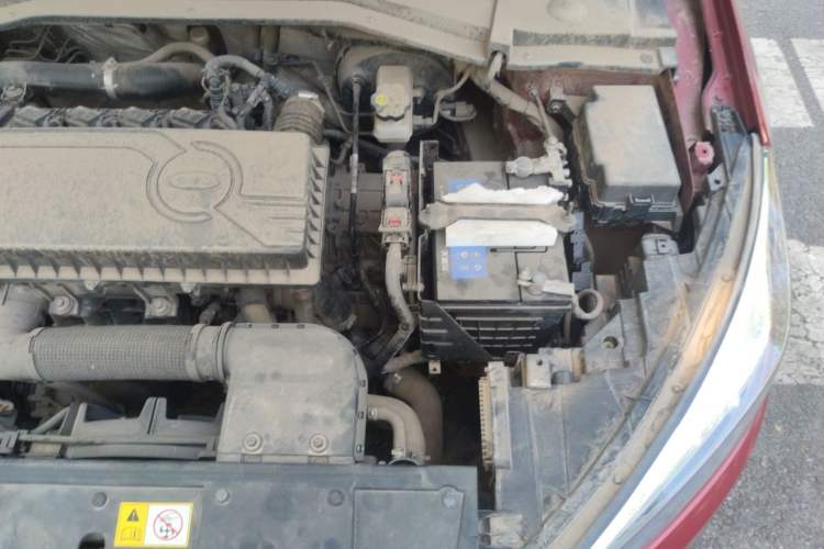 Used JAC Group J7 2020 1.5T CVT Superior Trim Engine Bay Left