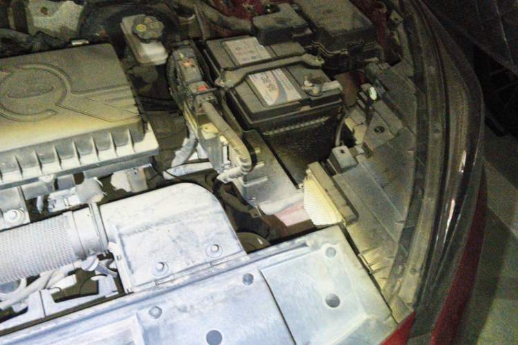 Used JAC Group J7 2020 1.5T CVT Beyond+ Trim Engine Bay Left