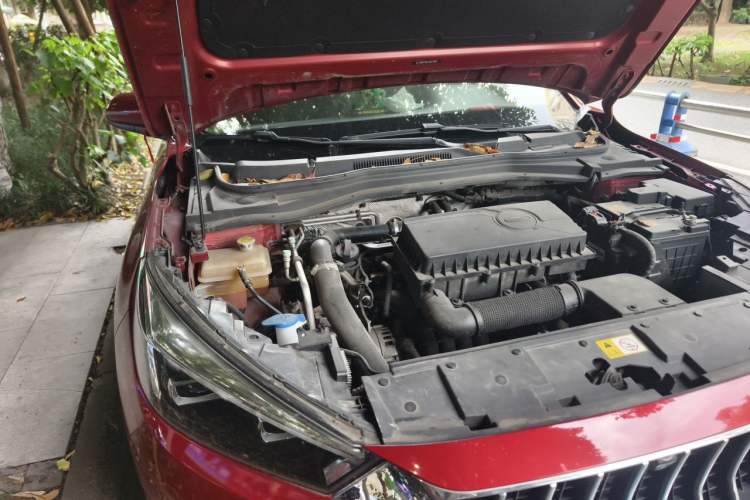 Used JAC Group J7 2020 1.5T CVT Superior Trim Engine Bay Right