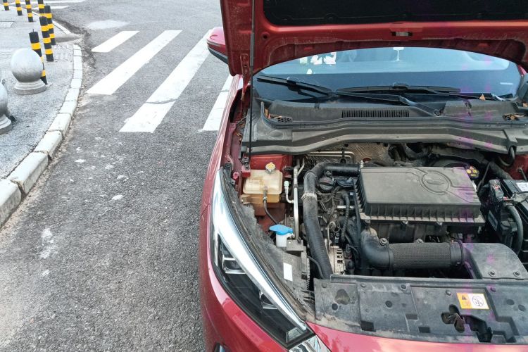 Used JAC Group J7 2020 1.5T CVT Elite Model Engine Bay Right