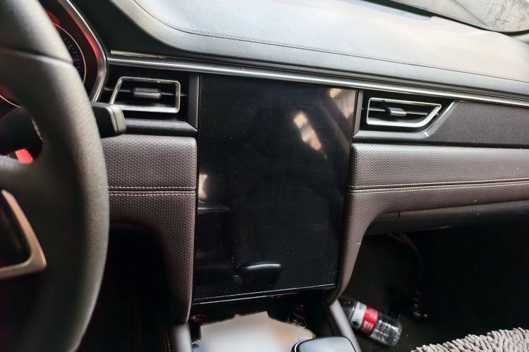 Used JAC Group J7 2020 1.5T CVT Elite Model Interior 1