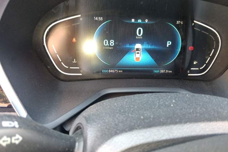 Used JAC Group J7 2020 1.5T CVT Superior Trim Odometer Close Up