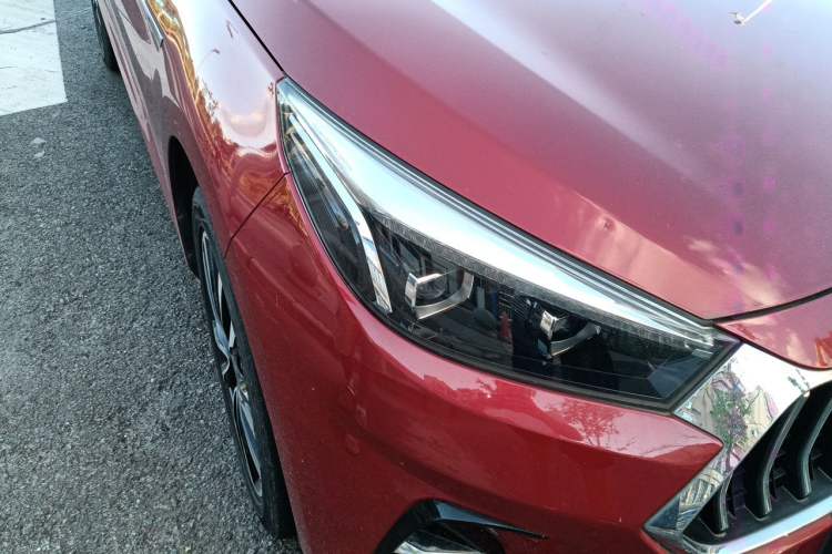 Used JAC Group J7 2020 1.5T CVT Elite Model Right Front Headlight