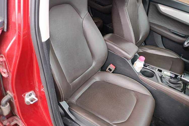 Used JAC Group J7 2020 1.5T CVT Elite Model Right Front Seat
