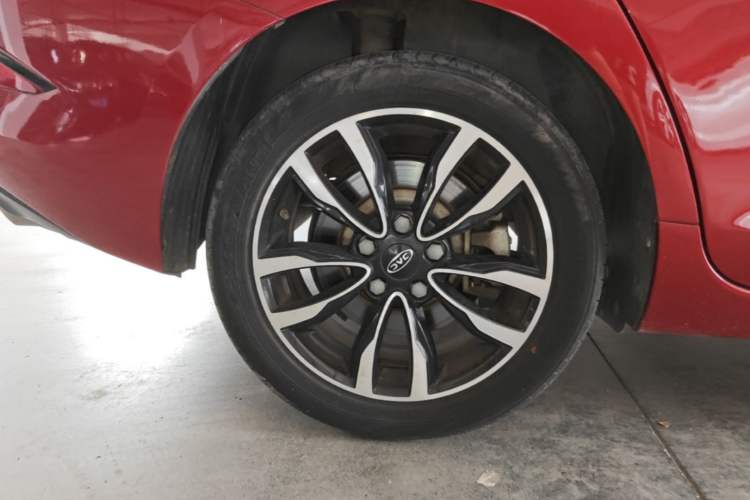 Used JAC Group J7 2020 1.5T CVT Dream Edition Right Rear Wheel Hub