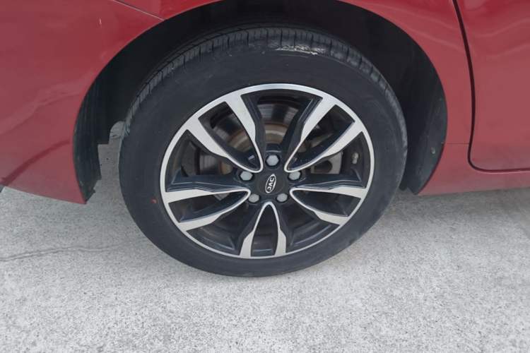 Used JAC Group J7 2020 1.5T CVT Dream Edition Right Rear Wheel Hub