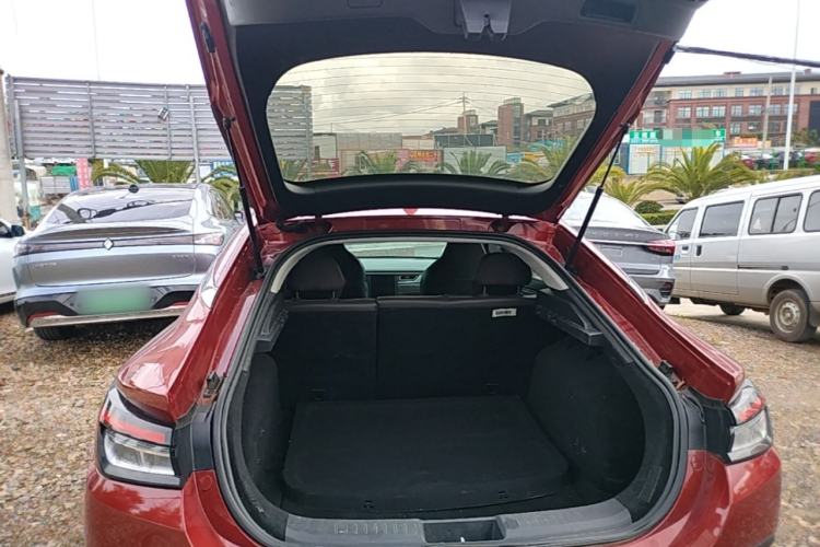 Used JAC Group J7 2020 1.5T CVT Elite Model Trunk