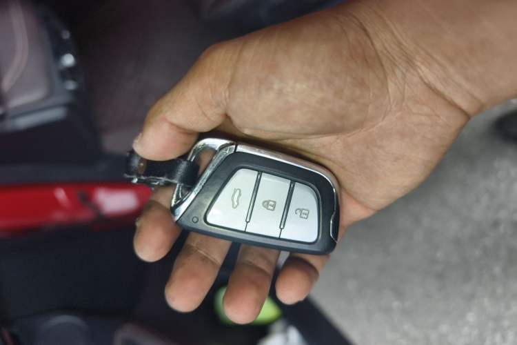 Used JAC Group J7 2020 1.5T CVT Superior Trim Vehicle Key