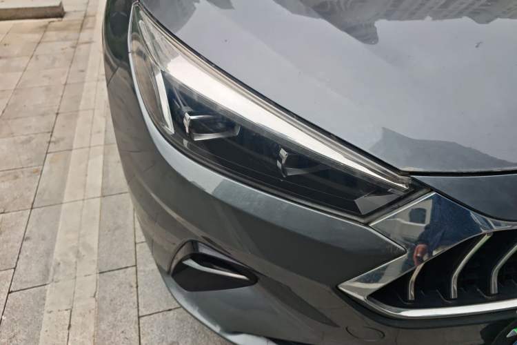 Used JAC Group J7 2020 1.5T CVT Superior Trim Right Front Headlight