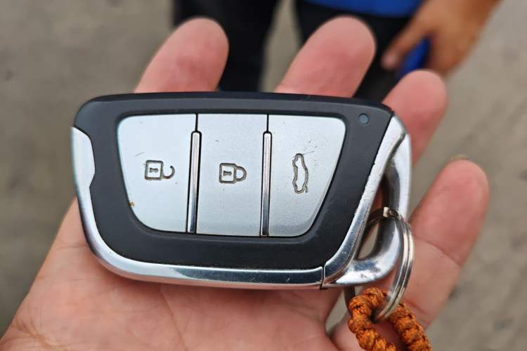 Used JAC Group J7 2020 1.5T CVT Superior Trim Vehicle Key