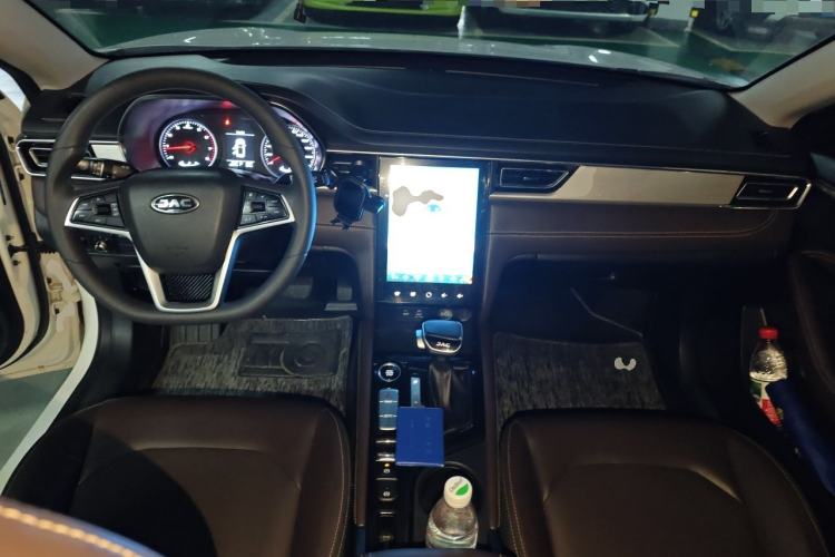 Used JAC Group J7 2020 1.5T CVT Elite Model Center Console