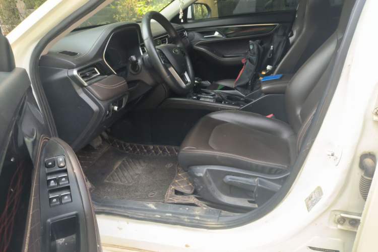 Used JAC Group J7 2020 1.5T CVT Superior Trim Driver Seat