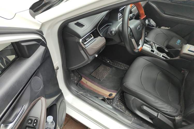 Used JAC Group J7 2020 1.5T CVT Superior Trim Driver Seat