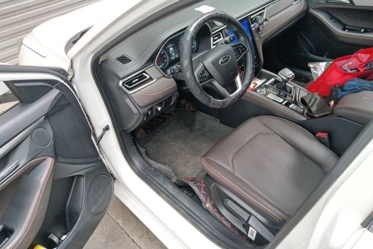 Used JAC Group J7 2020 1.5T CVT Elite Model Driver Seat