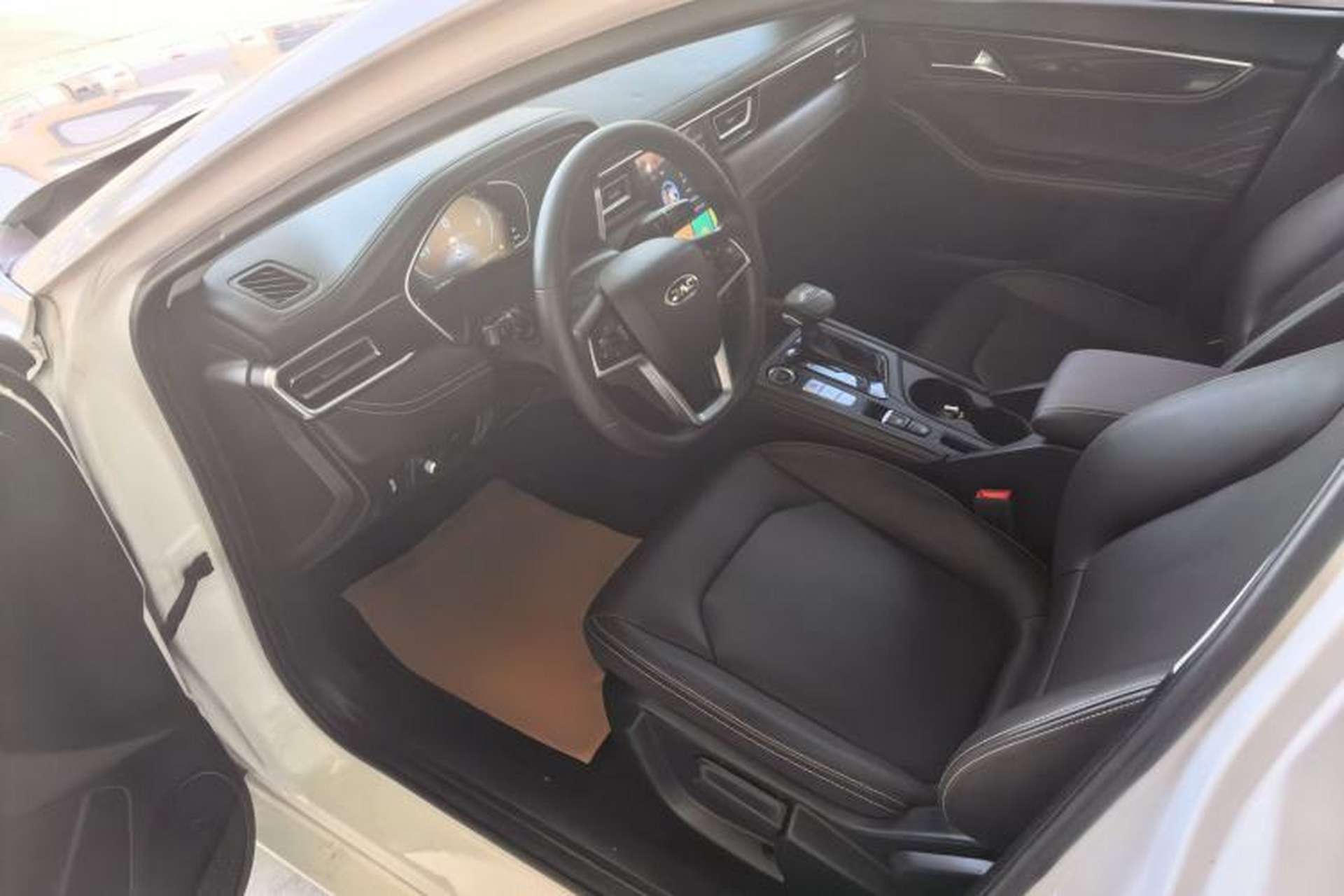 Used JAC Group J7 2020 1.5T CVT Beyond+ Trim Driver Seat