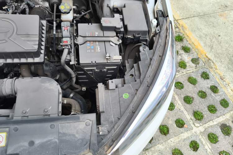 Used JAC Group J7 2020 1.5T CVT Superior Trim Engine Bay Left